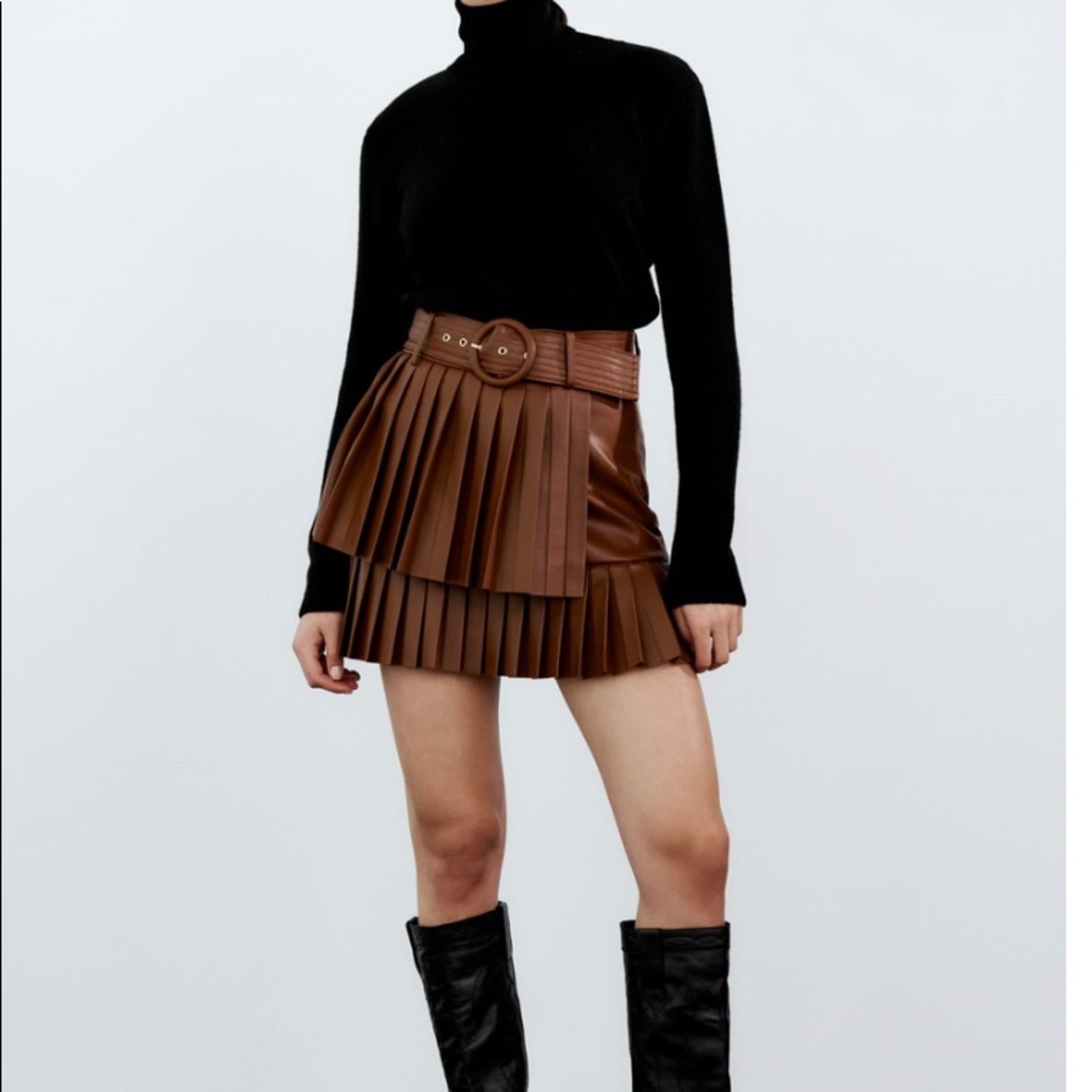 Zara faux leather pleated skirt